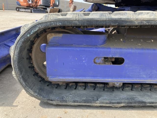 MINI EXCAVATOR — Auction (lot 8458-34)