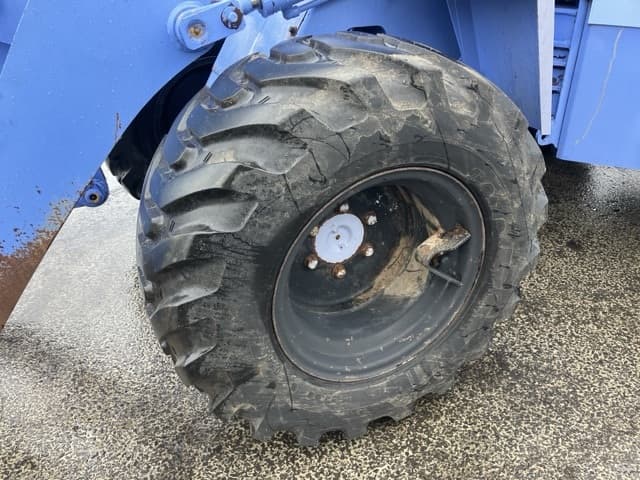 MINI WHEEL LOADER — Auction (lot 8458-343)