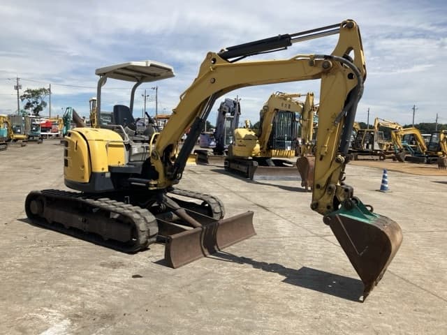 MINI EXCAVATOR — Auction (lot 8458-349)
