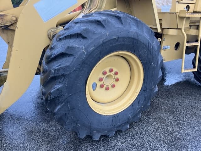 WHEEL LOADER — Auction (lot 8458-351)