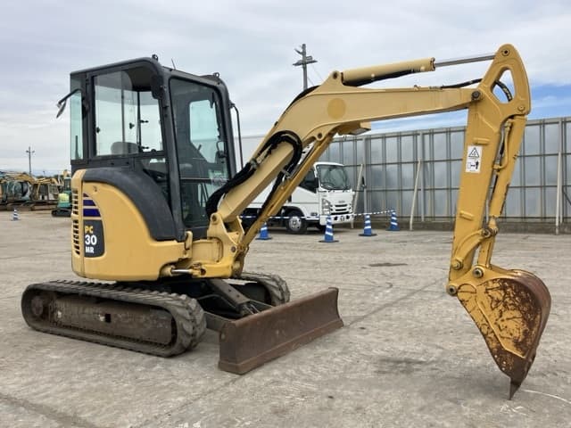 MINI EXCAVATOR — Auction (lot 8458-354)