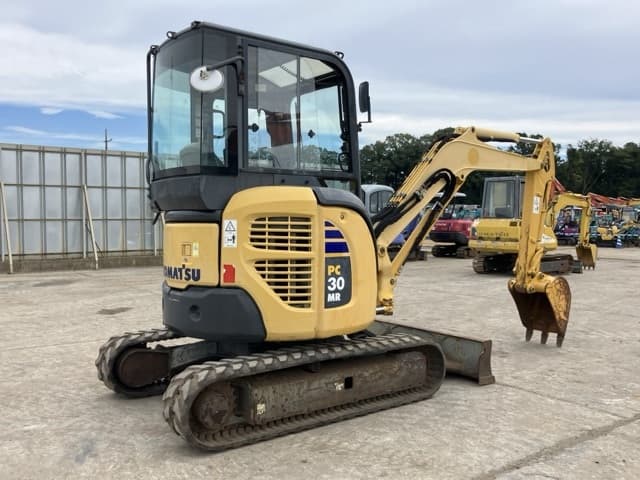 MINI EXCAVATOR — Auction (lot 8458-354)