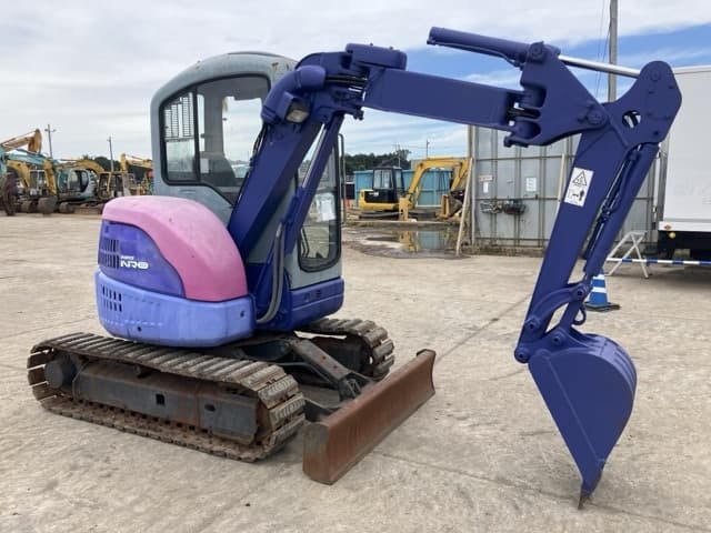 MINI EXCAVATOR — Auction (lot 8458-355)