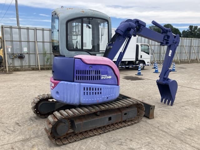 MINI EXCAVATOR — Auction (lot 8458-355)