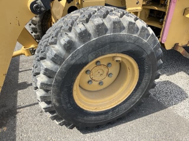 MINI WHEEL LOADER — Auction (lot 8458-356)