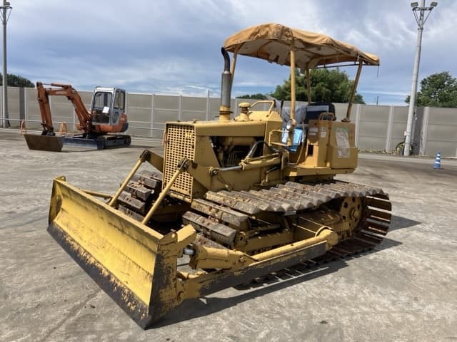 Bulldozer — Auction (lot 8458-357)