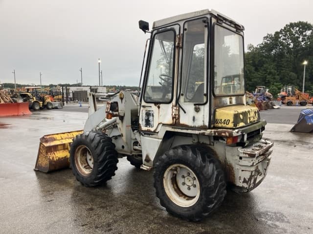 MINI WHEEL LOADER — Auction (lot 8458-358)