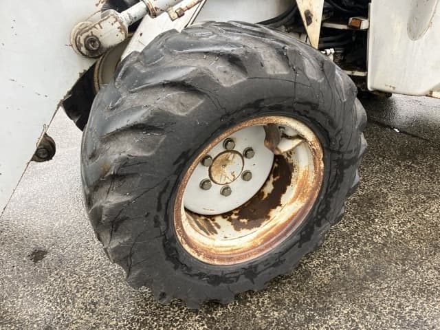 MINI WHEEL LOADER — Auction (lot 8458-358)