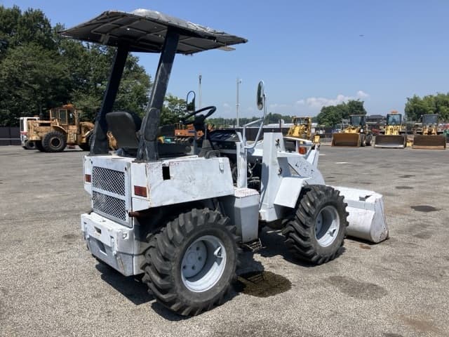 MINI WHEEL LOADER — Auction (lot 8458-36)