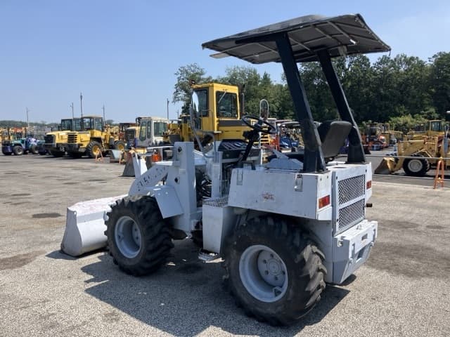 MINI WHEEL LOADER — Auction (lot 8458-36)