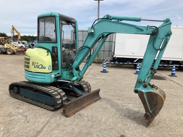 MINI EXCAVATOR — Auction (lot 8458-360)