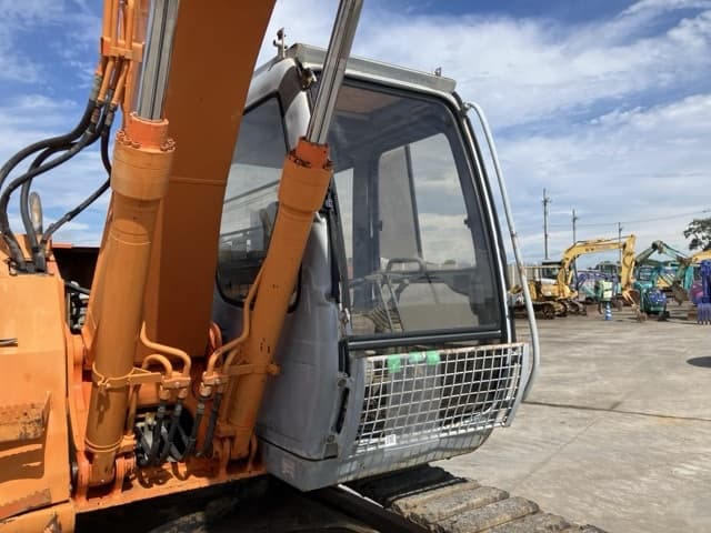 EXCAVATOR — Auction (lot 8458-366)