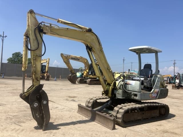 MINI EXCAVATOR — Auction (lot 8458-37)