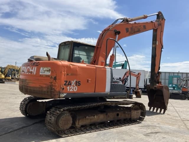 EXCAVATOR — Auction (lot 8458-370)