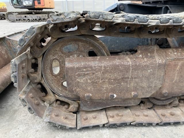 MINI EXCAVATOR — Auction (lot 8458-372)