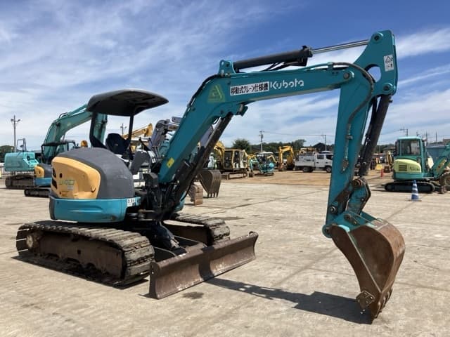 MINI EXCAVATOR — Auction (lot 8458-373)