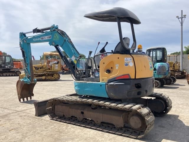 MINI EXCAVATOR — Auction (lot 8458-373)