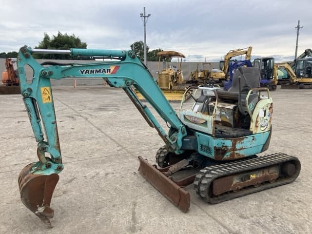 MINI EXCAVATOR — Auction (lot 8458-376)