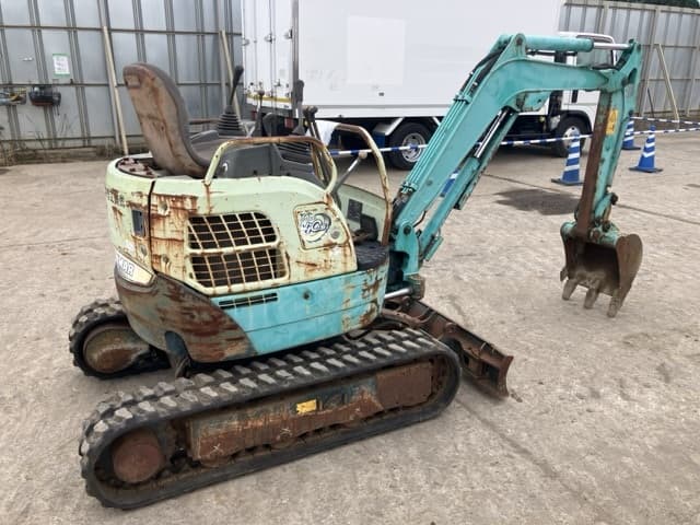 MINI EXCAVATOR — Auction (lot 8458-376)