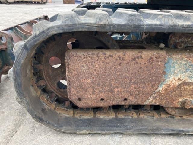 MINI EXCAVATOR — Auction (lot 8458-376)