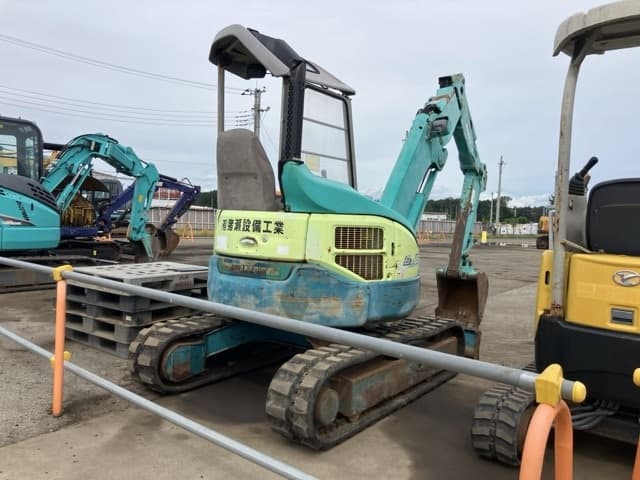 MINI EXCAVATOR — Auction (lot 8458-377)