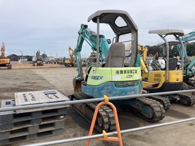 MINI EXCAVATOR — Auction (lot 8458-377)