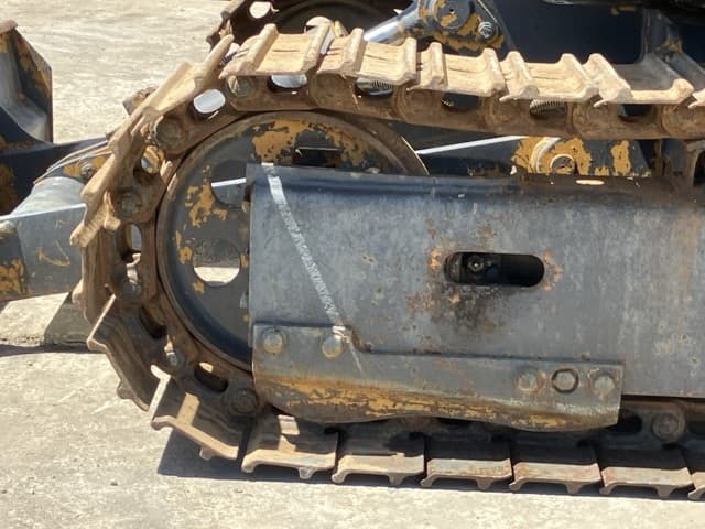 MINI EXCAVATOR — Auction (lot 8458-379)