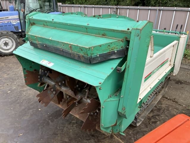 MANURE SPREADER — Auction (lot 8458-3801)