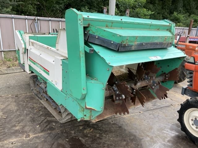 MANURE SPREADER — Auction (lot 8458-3801)