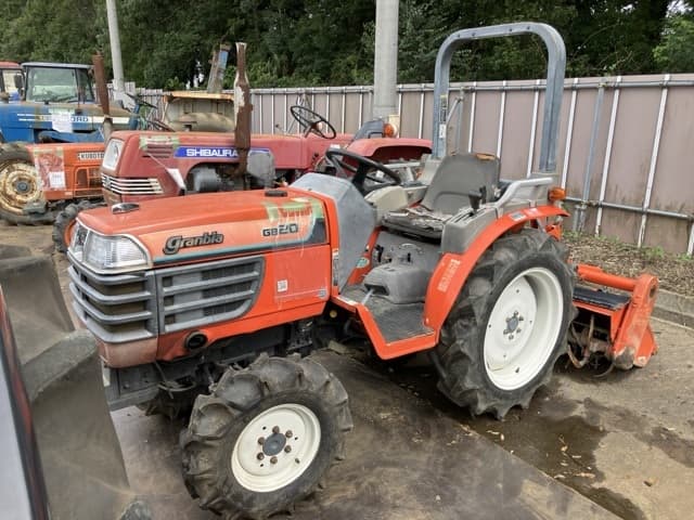 Tractor — Auction (lot 8458-3803)