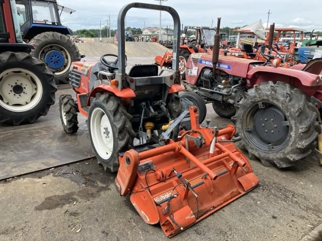 Tractor — Auction (lot 8458-3803)
