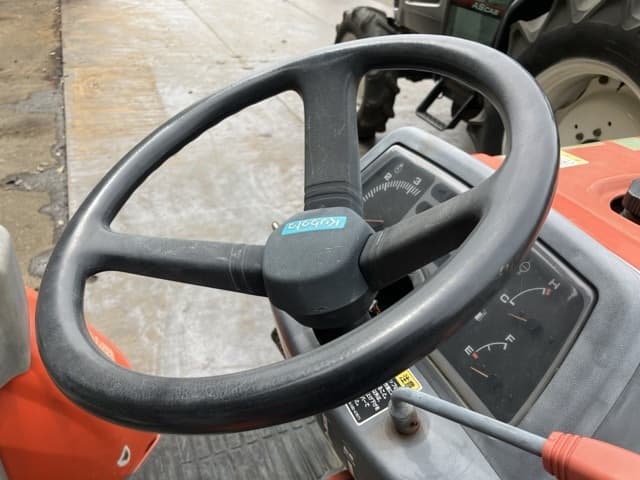 Tractor — Auction (lot 8458-3803)
