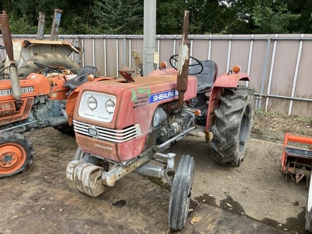 Tractor — Auction (lot 8458-3805)