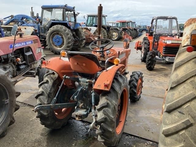 Tractor — Auction (lot 8458-3806)