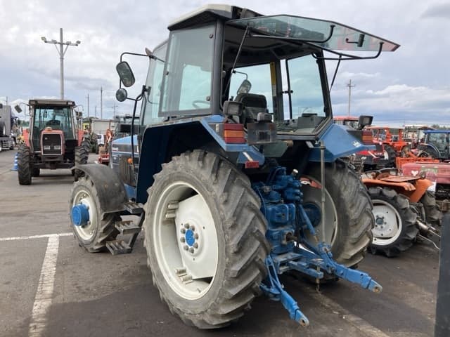 Tractor — Auction (lot 8458-3808)