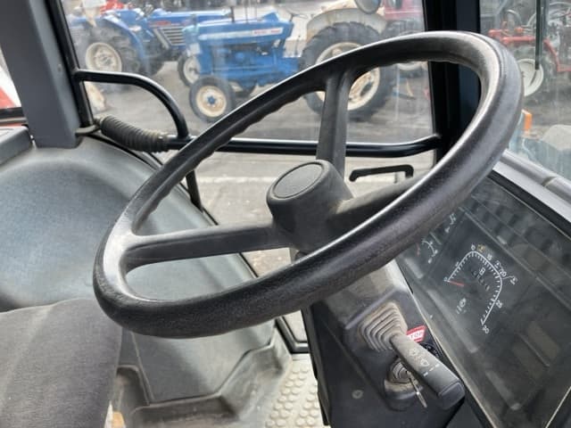 Tractor — Auction (lot 8458-3808)