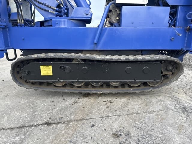MINI CRAWLER CRANE — Auction (lot 8458-382)