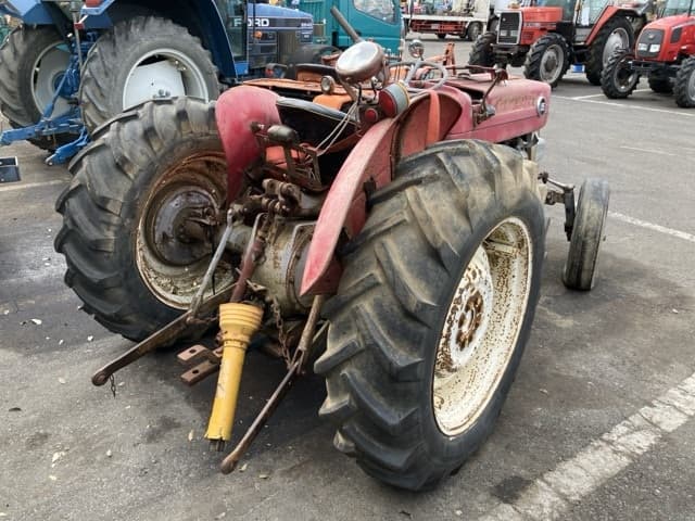 Tractor — Auction (lot 8458-3821)