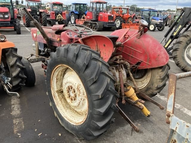 Tractor — Auction (lot 8458-3821)