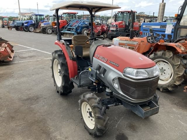 Tractor — Auction (lot 8458-3823)