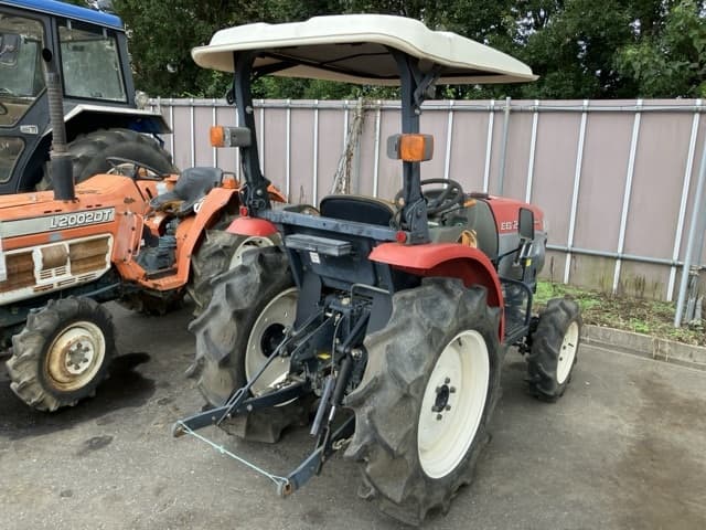 Tractor — Auction (lot 8458-3823)