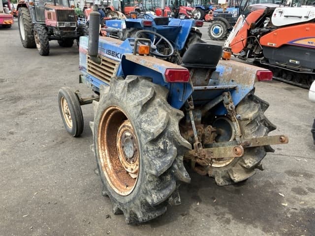 Tractor — Auction (lot 8458-3824)