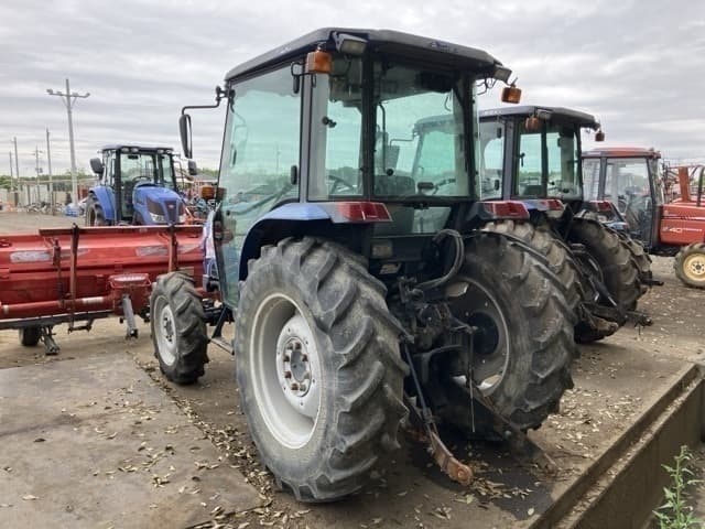 Tractor — Auction (lot 8458-3825)