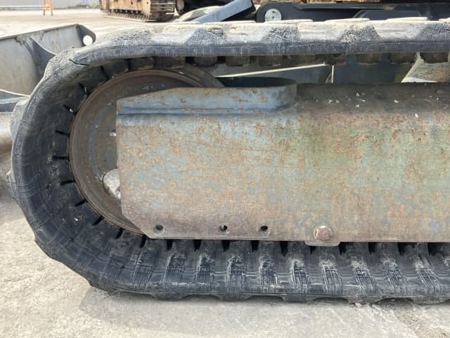 MINI EXCAVATOR — Auction (lot 8458-383)