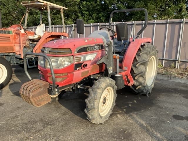 Tractor — Auction (lot 8458-3837)