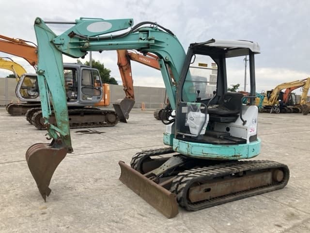 MINI EXCAVATOR — Auction (lot 8458-384)