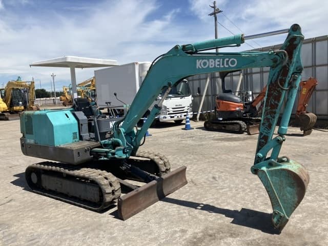 MINI EXCAVATOR — Auction (lot 8458-387)