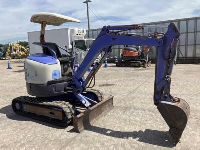 MINI EXCAVATOR — Auction (lot 8458-388)