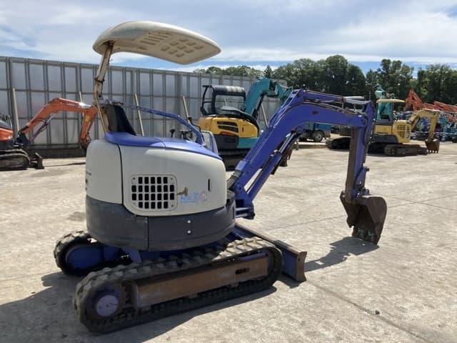 MINI EXCAVATOR — Auction (lot 8458-388)