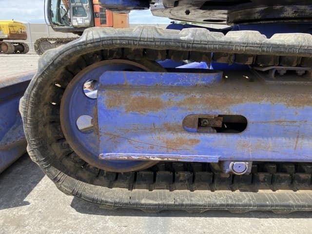 MINI EXCAVATOR — Auction (lot 8458-388)
